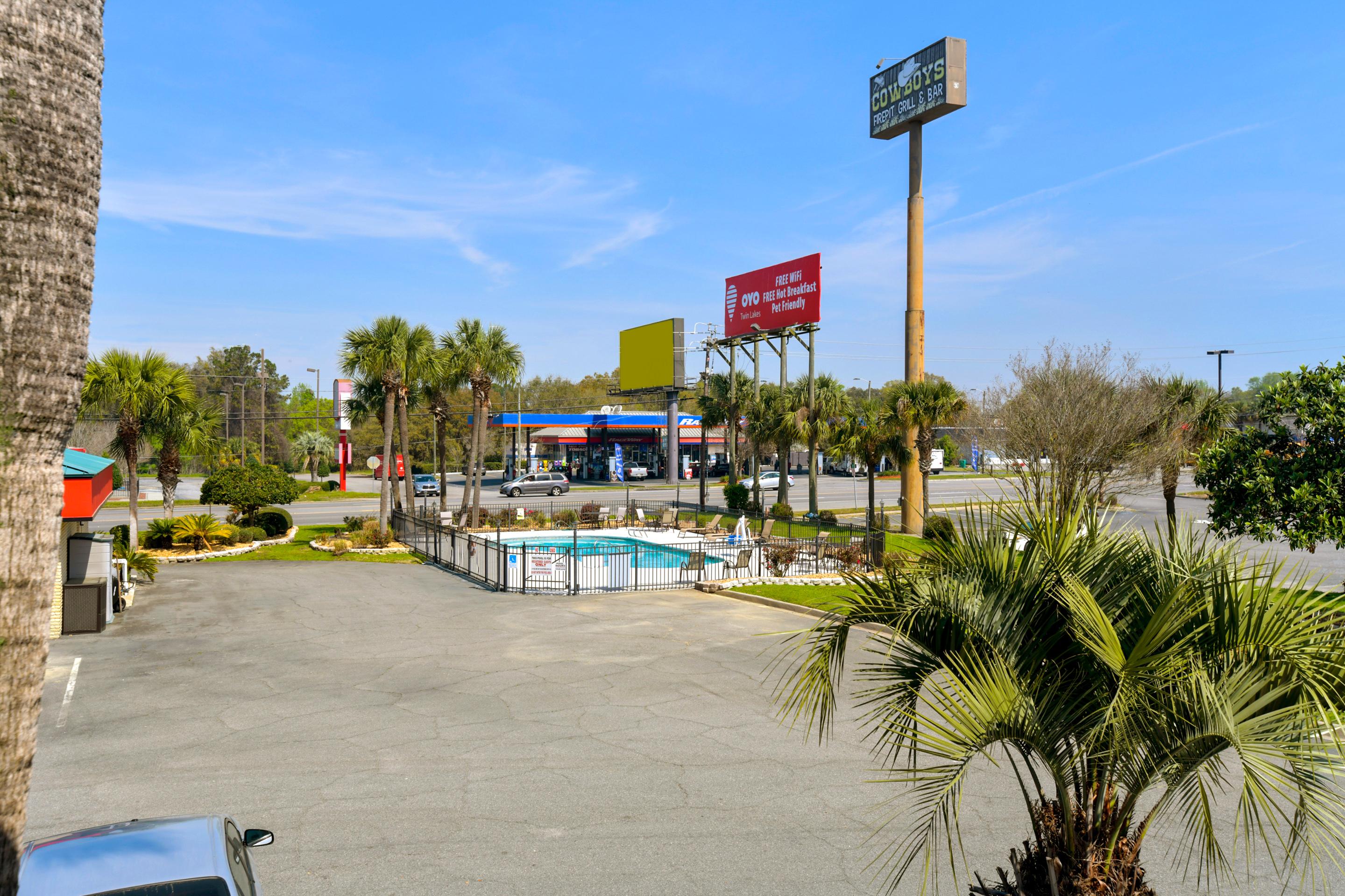 Oyo Hotel Lake Park - Valdosta Area Dış mekan fotoğraf