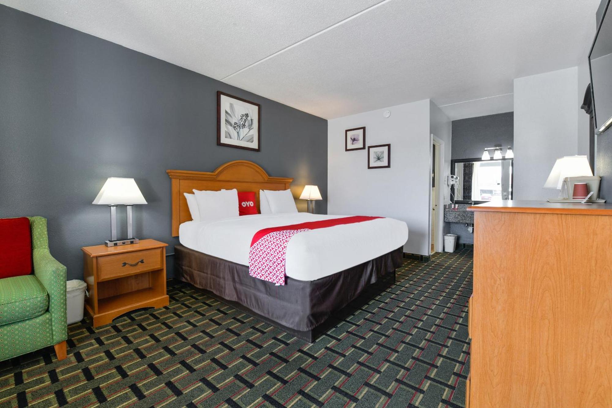 Oyo Hotel Lake Park - Valdosta Area Dış mekan fotoğraf