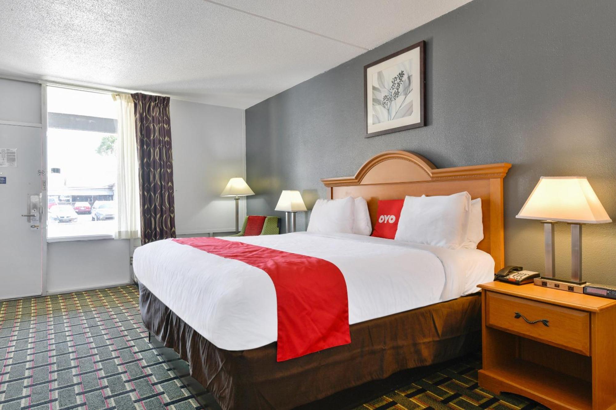 Oyo Hotel Lake Park - Valdosta Area Dış mekan fotoğraf